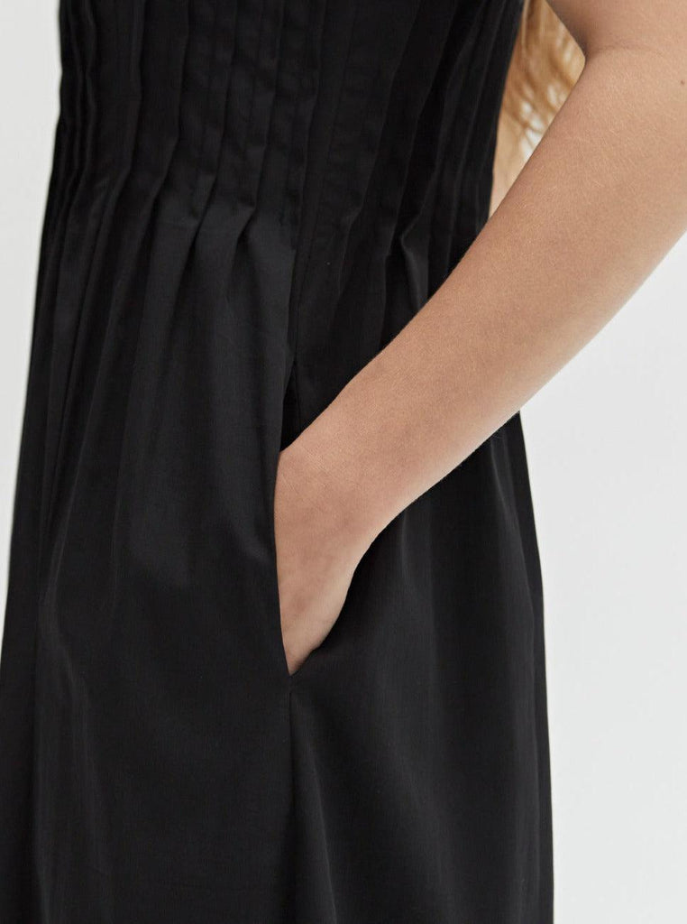 Crescent - Rhea Pleated Maxi Dress - Black-Crescent-treehaus