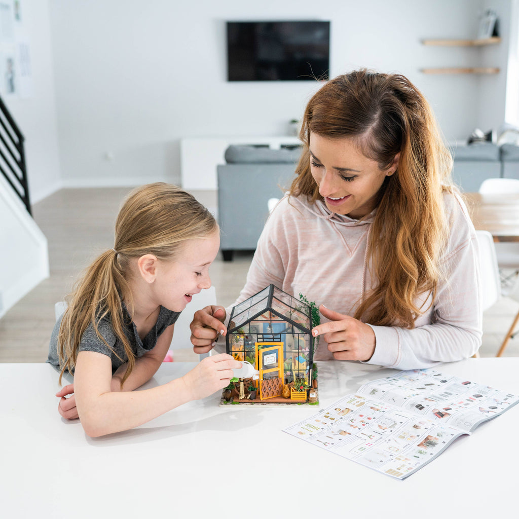 Hands Craft - DIY Miniature House Kit: Cathy's Flower House-Hands Craft-treehaus