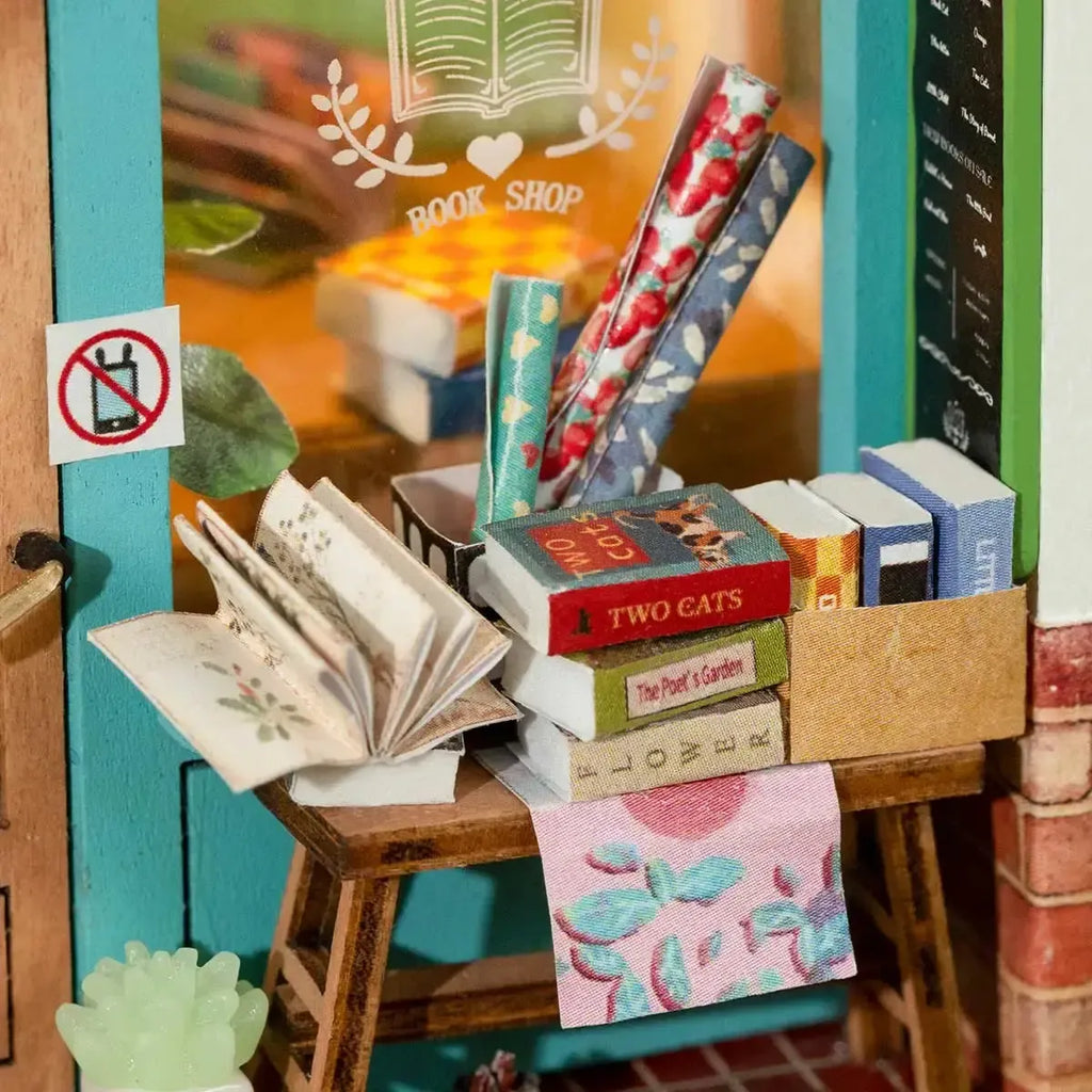 Hands Craft - DIY Miniature House Kit - Free Time Bookshop-Hands Craft-treehaus
