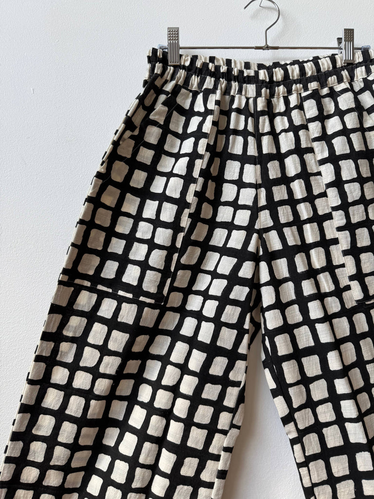Happy French Gang - Omar Grid Pants - Black-Happy French Gang-treehaus