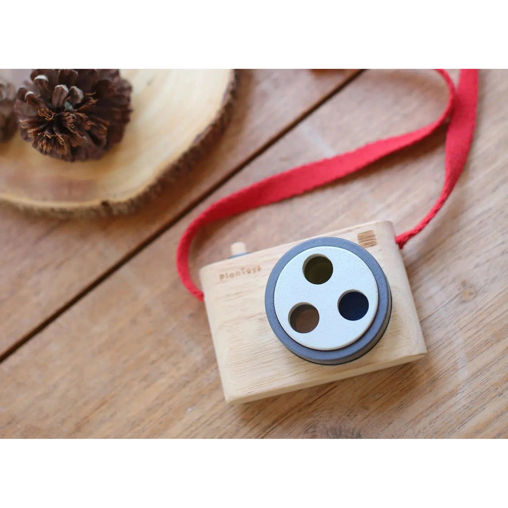 PlanToys - Colored Snap Camera-PlanToys-treehaus