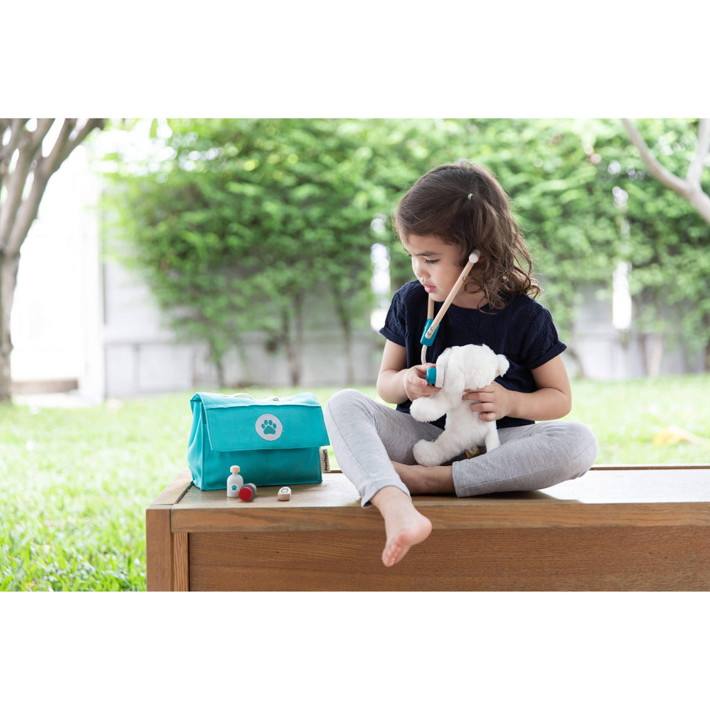 PlanToys - Vet Toy Set-PlanToys-treehaus
