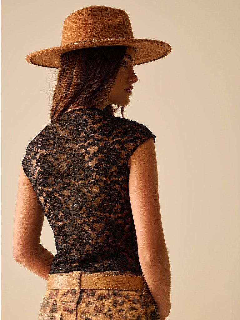 Q2 - Lace T-Shirt - Black-Q2-treehaus