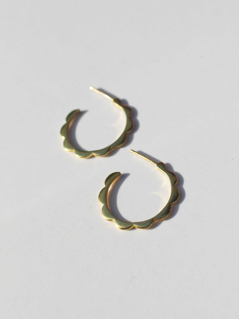 Rover & Kin - Luxe Gold Scalloped Hoop Earrings-Rover & Kin-treehaus