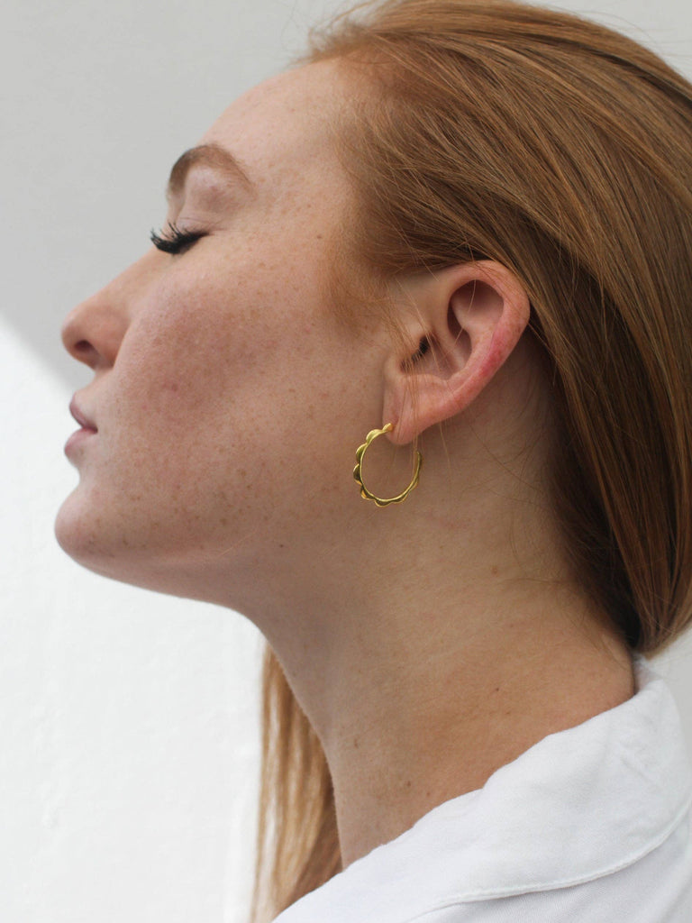 Rover & Kin - Luxe Gold Scalloped Hoop Earrings-Rover & Kin-treehaus